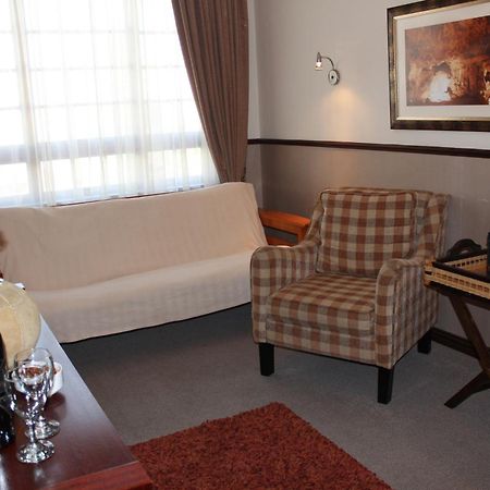 Turnberry Boutique Hotel Оудсхорн Номер фото