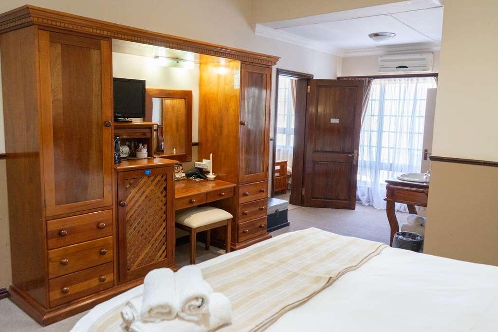 Turnberry Boutique Hotel Оудсхорн Удобства фото