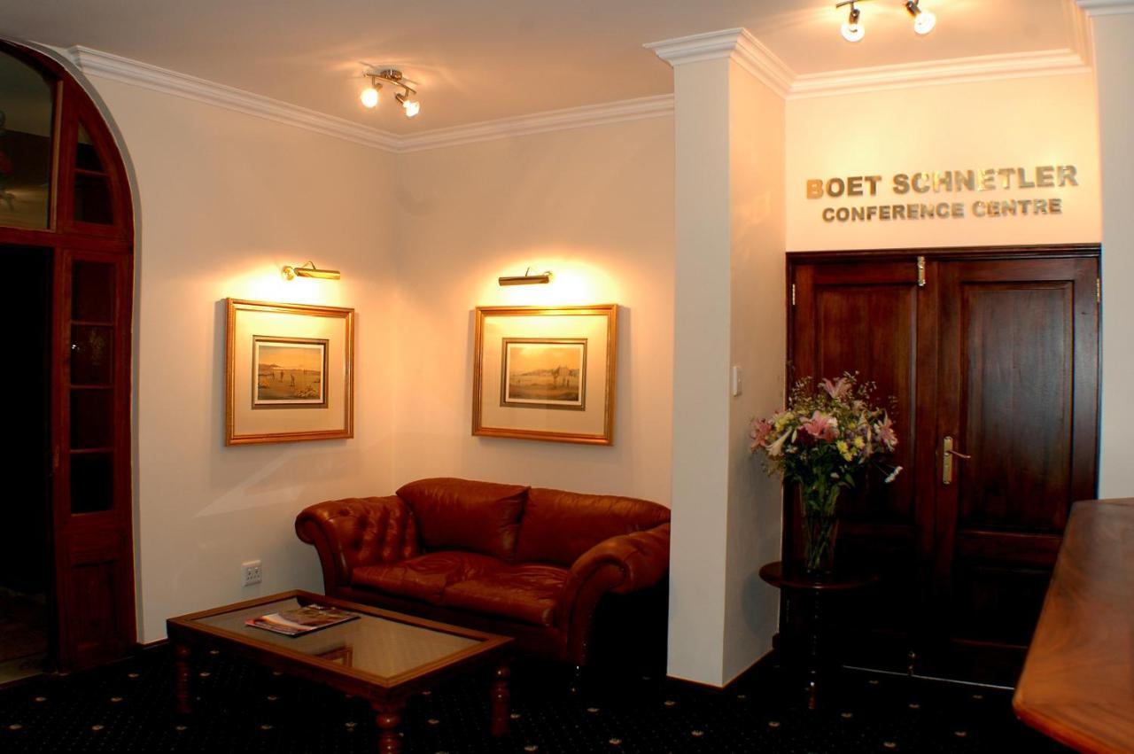 Turnberry Boutique Hotel Оудсхорн Экстерьер фото